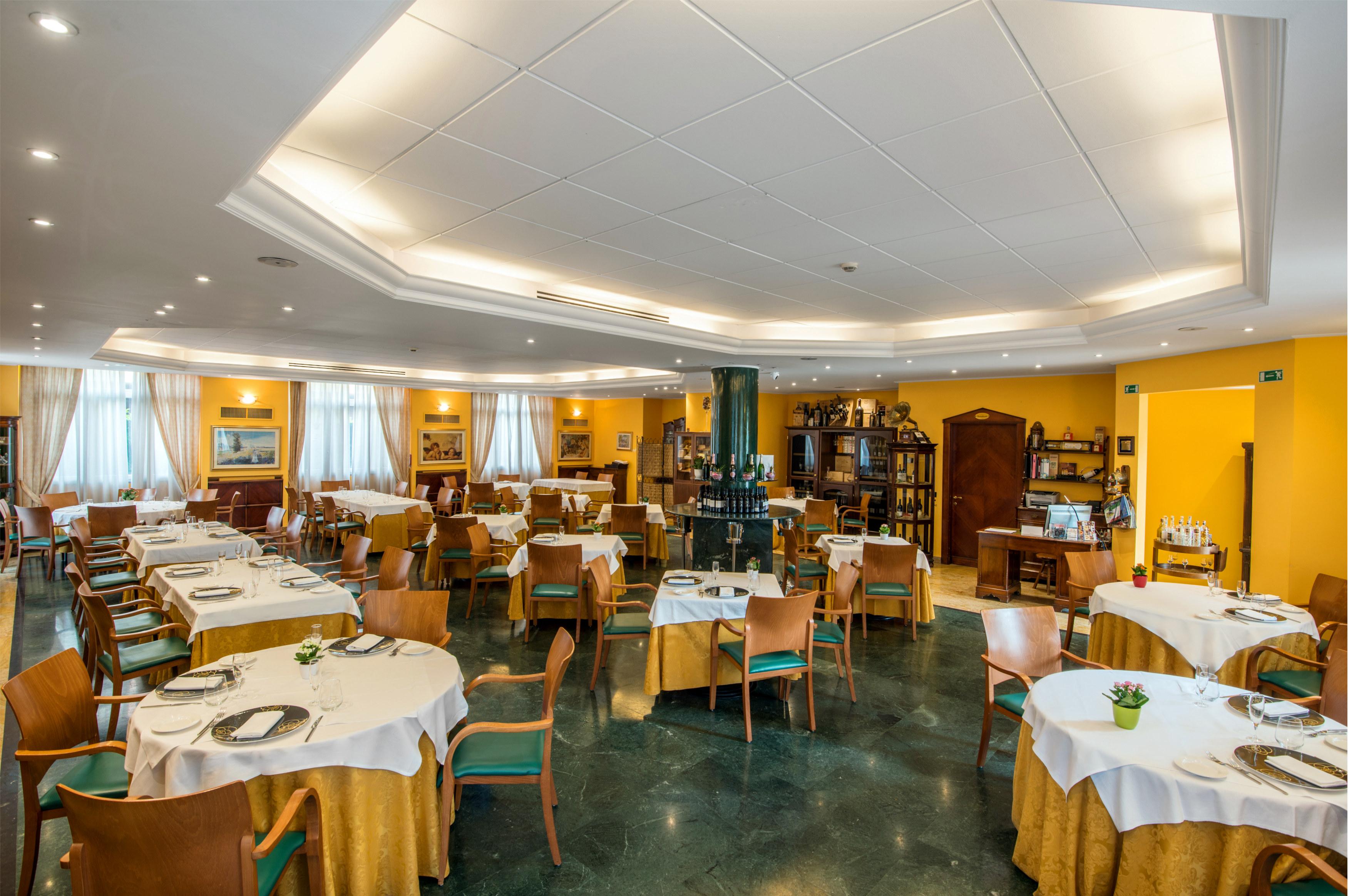 As Hotel Dei Giovi Cesano Maderno Restoran foto