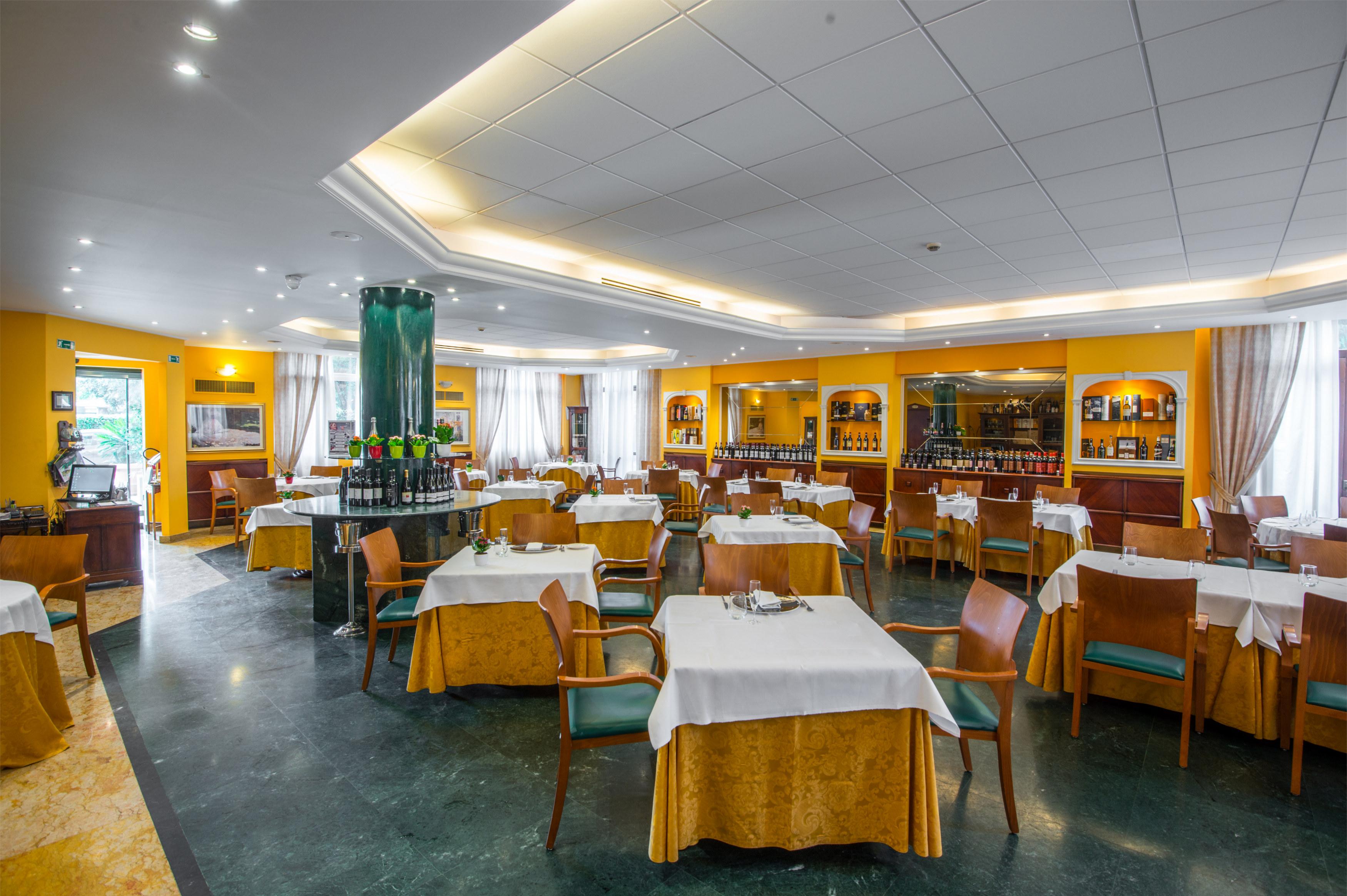 As Hotel Dei Giovi Cesano Maderno Restoran foto