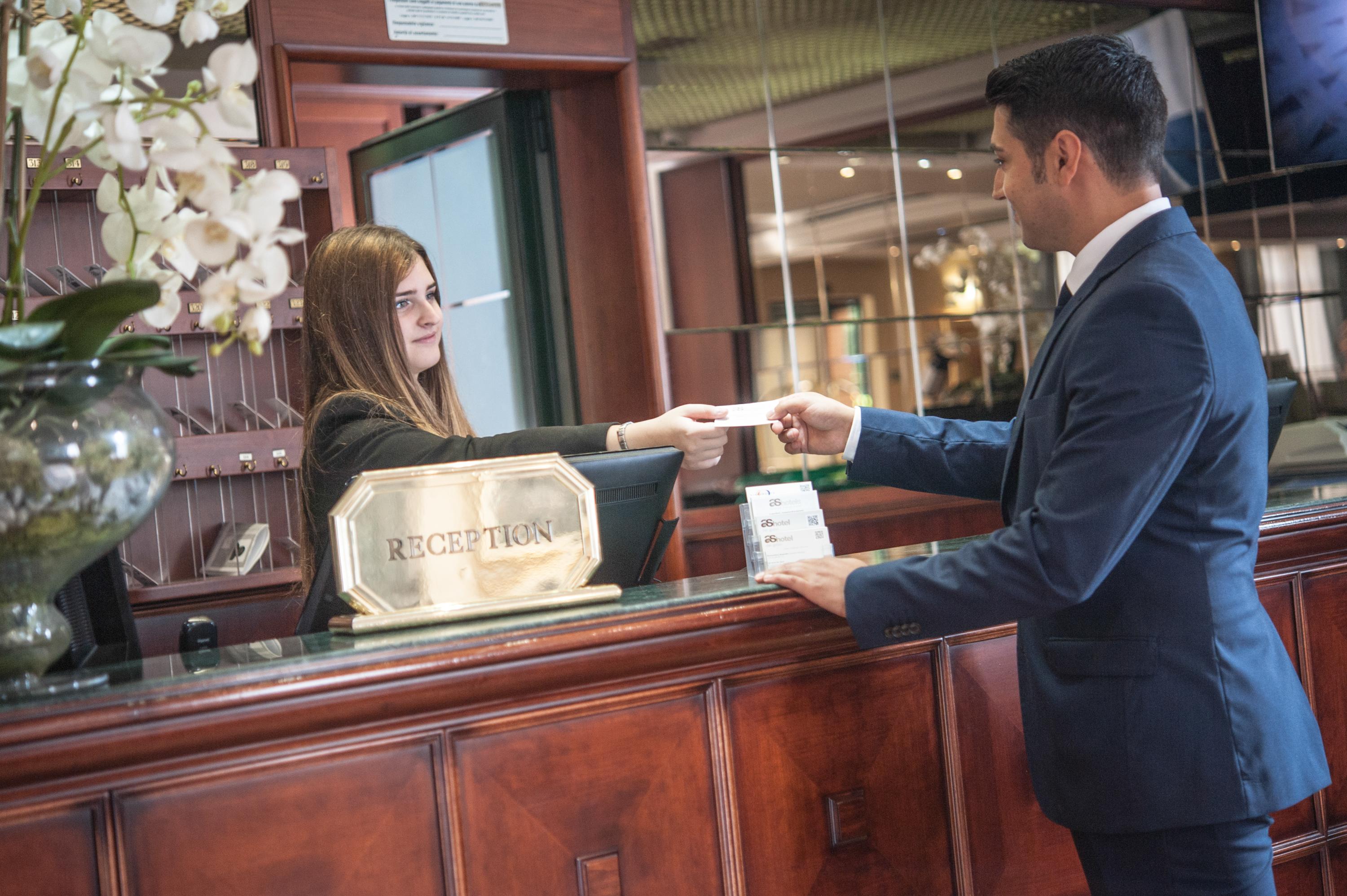 As Hotel Dei Giovi Cesano Maderno Bagian luar foto