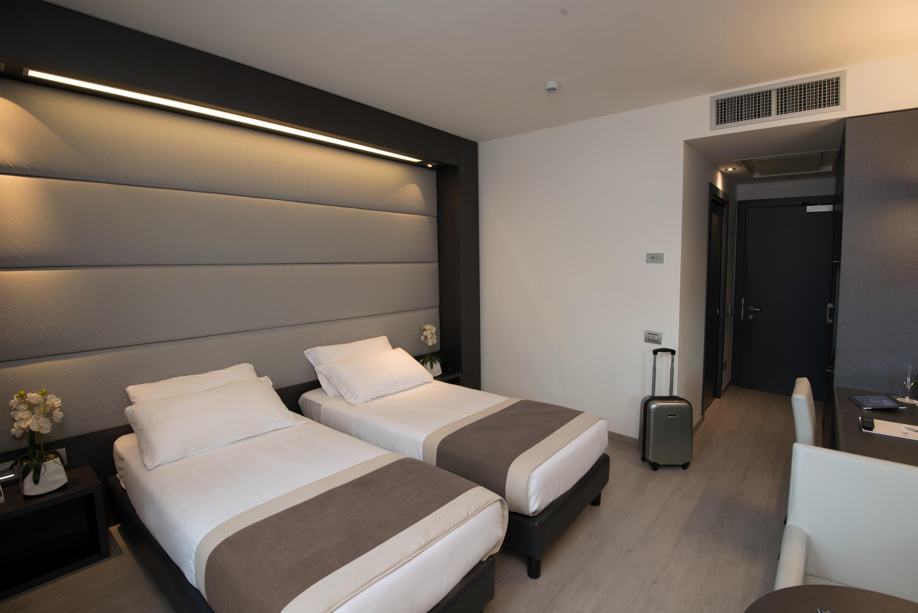 As Hotel Dei Giovi Cesano Maderno Bagian luar foto
