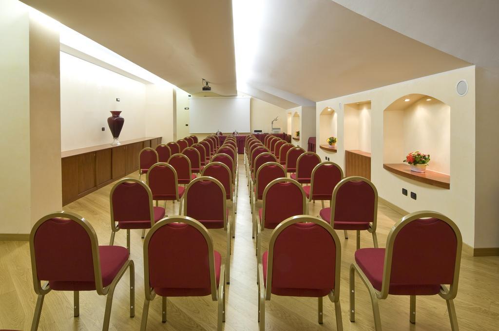 As Hotel Dei Giovi Cesano Maderno Bagian luar foto